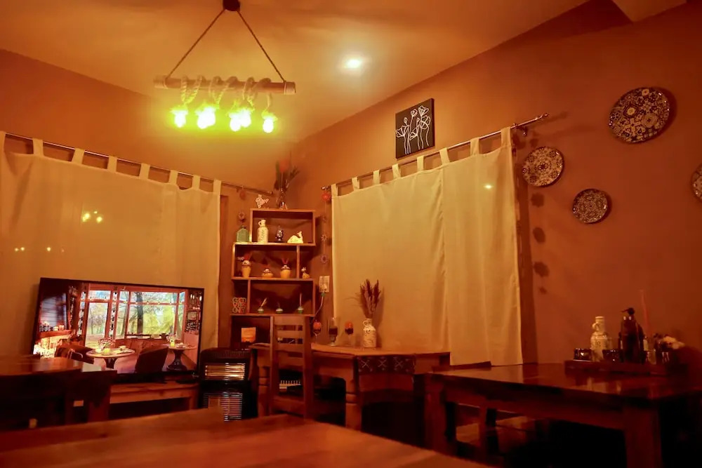 Khwaabgaah-A Boutique Homestay & Cafe - Tirthan Valley