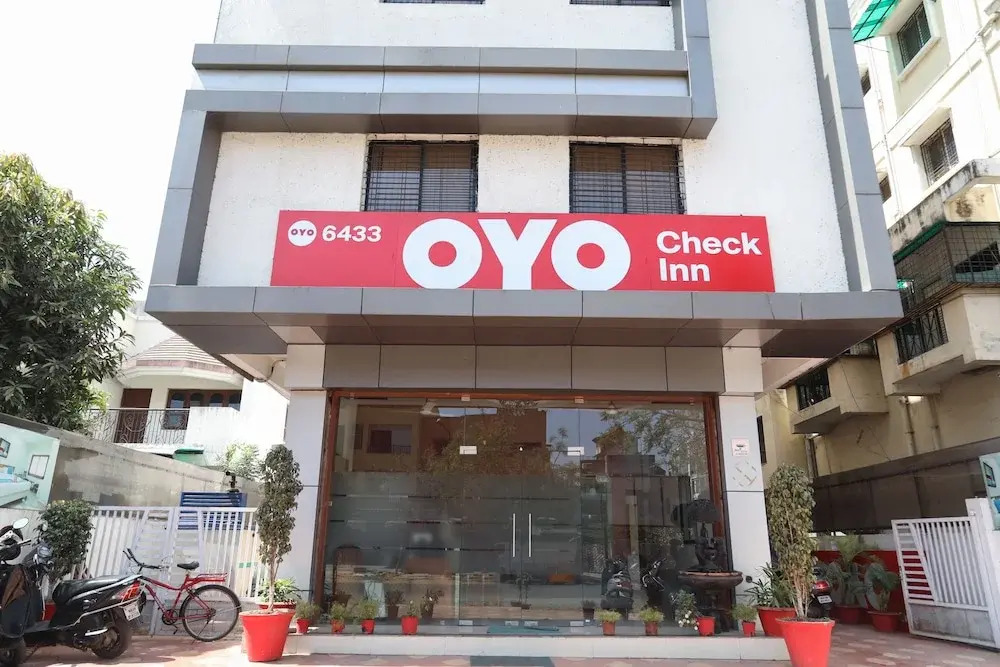 OYO 6433 Hotel Check Inn