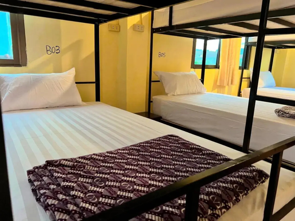 Easy go backpacker hostel