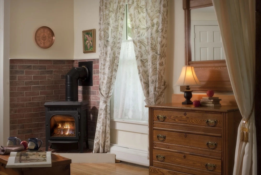 West Hill House B&B in Mad River Valley