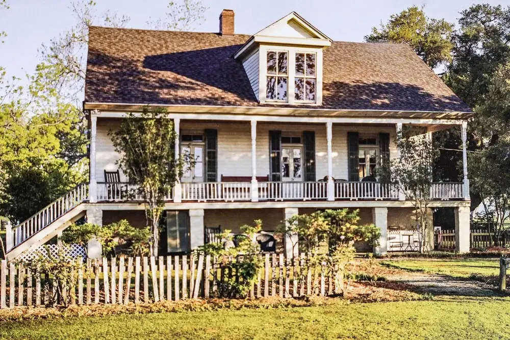 Vintage Louisiana Vacation Rental Home