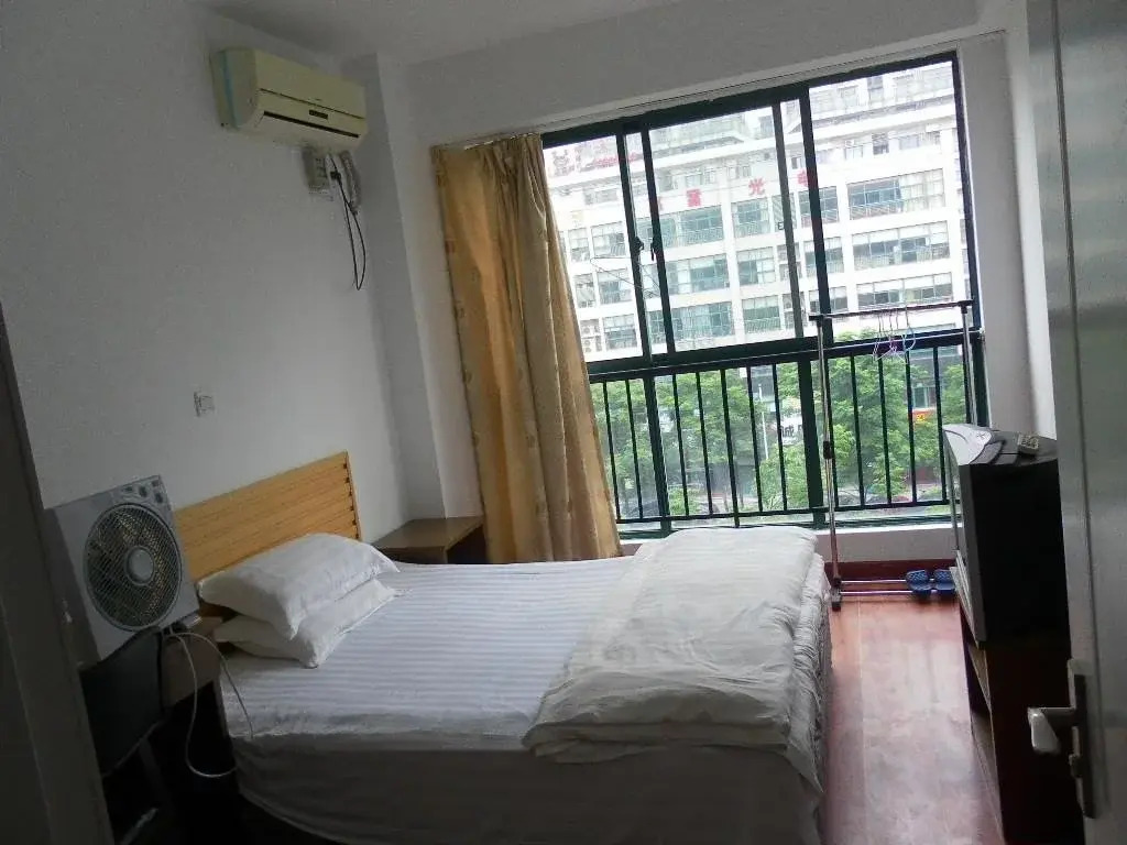 Mr. Chen's Self-Serve Family Inn