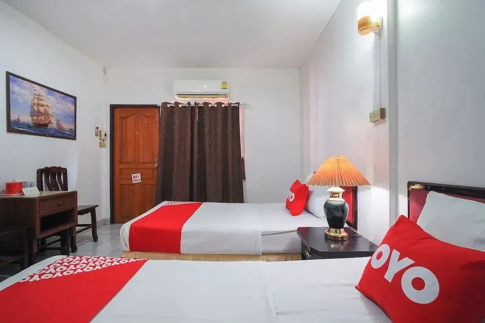 OYO 654 Samanmit Inn Hotel