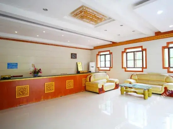 Yaoli Wolongtan Hotel