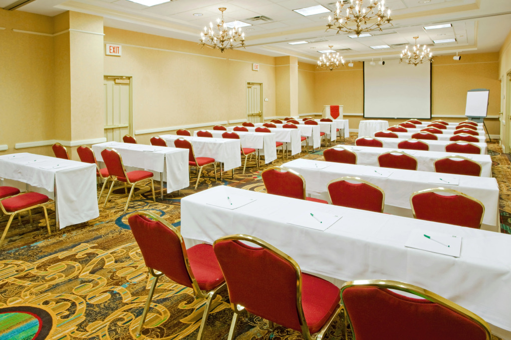 Holiday Inn Chantilly - Dulles Arpt Area by IHG
