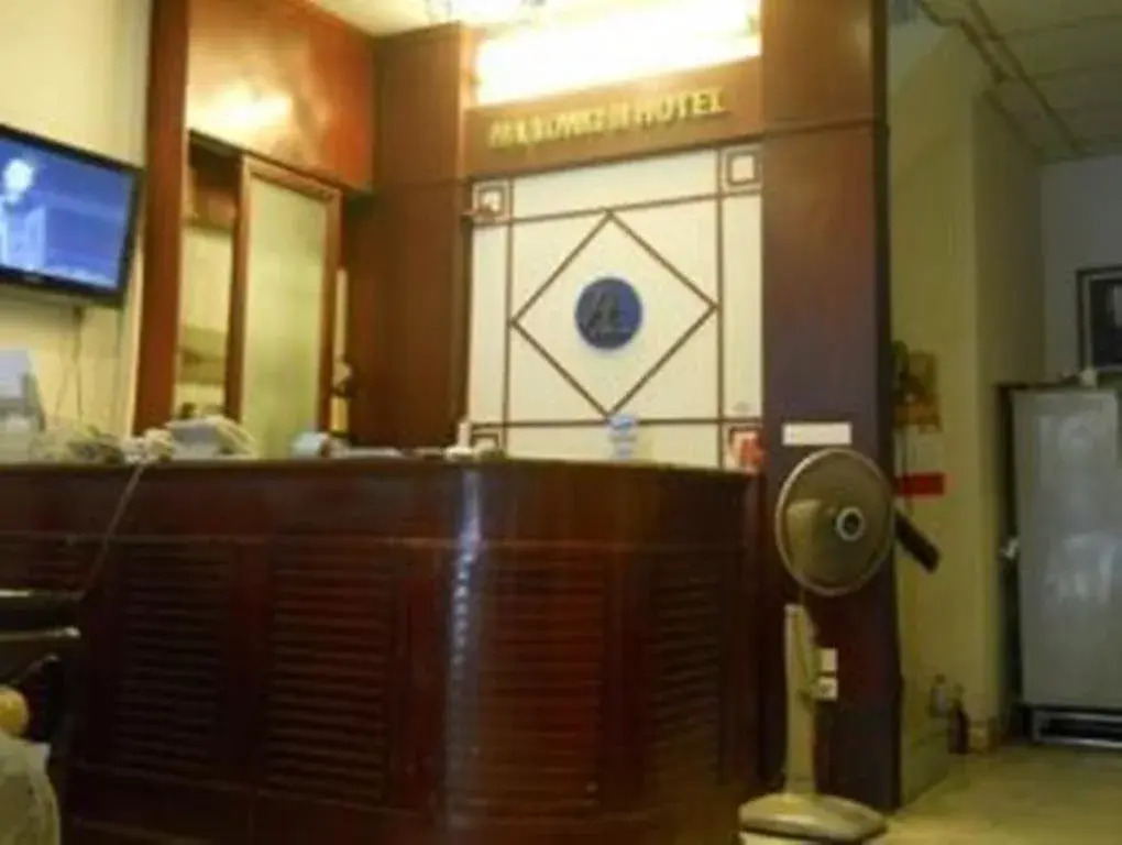 Ha Long Hotel Thai Thin