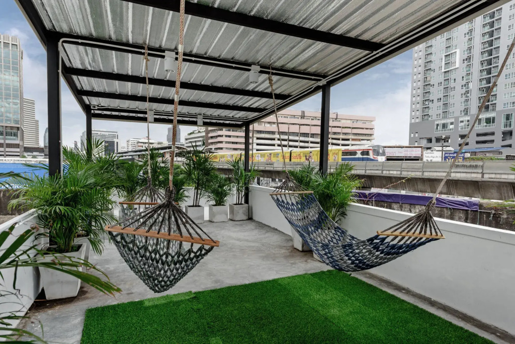 The Quarter Bangkok Poshtel & Coworking - Hostel