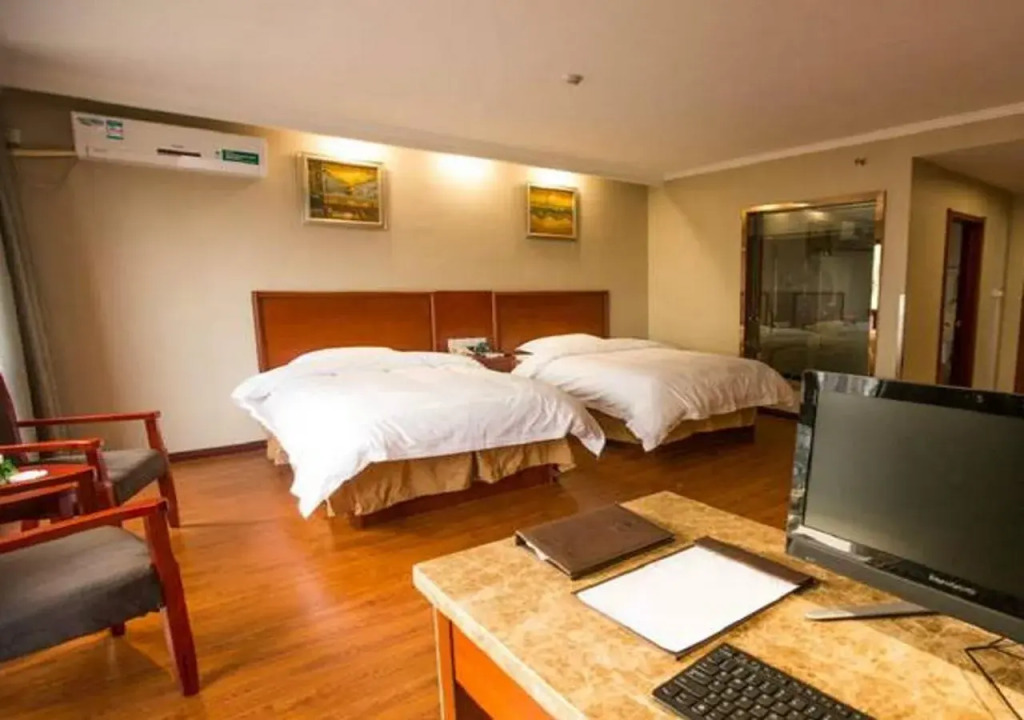 GreenTree Inn ChiZhou QinGYAng Miaoqian Road Rongxing Building Business Hotel