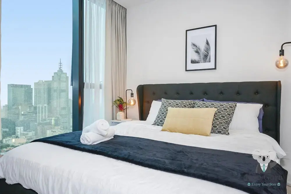 Kozyguru | Mel City 2-Bed Apt With Stunning Views