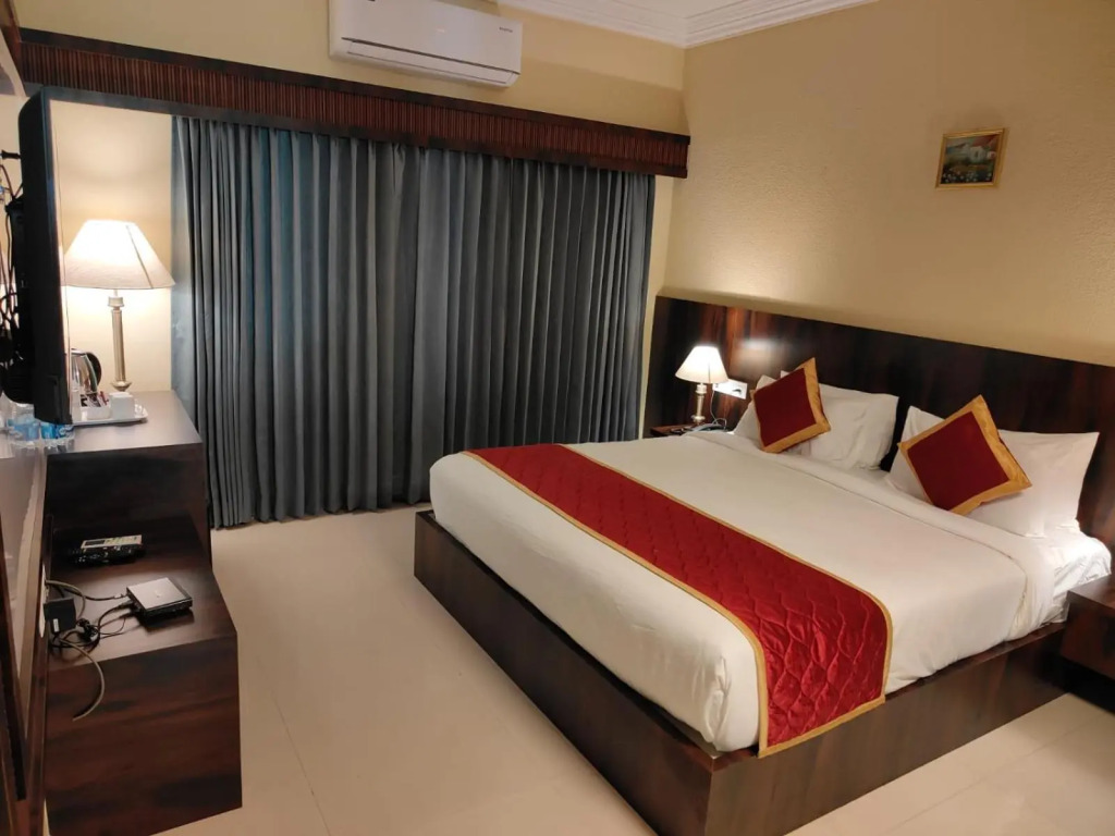 Hotel Badami Court