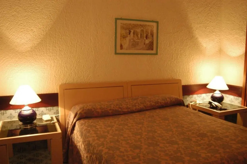 Marina Club Hotel