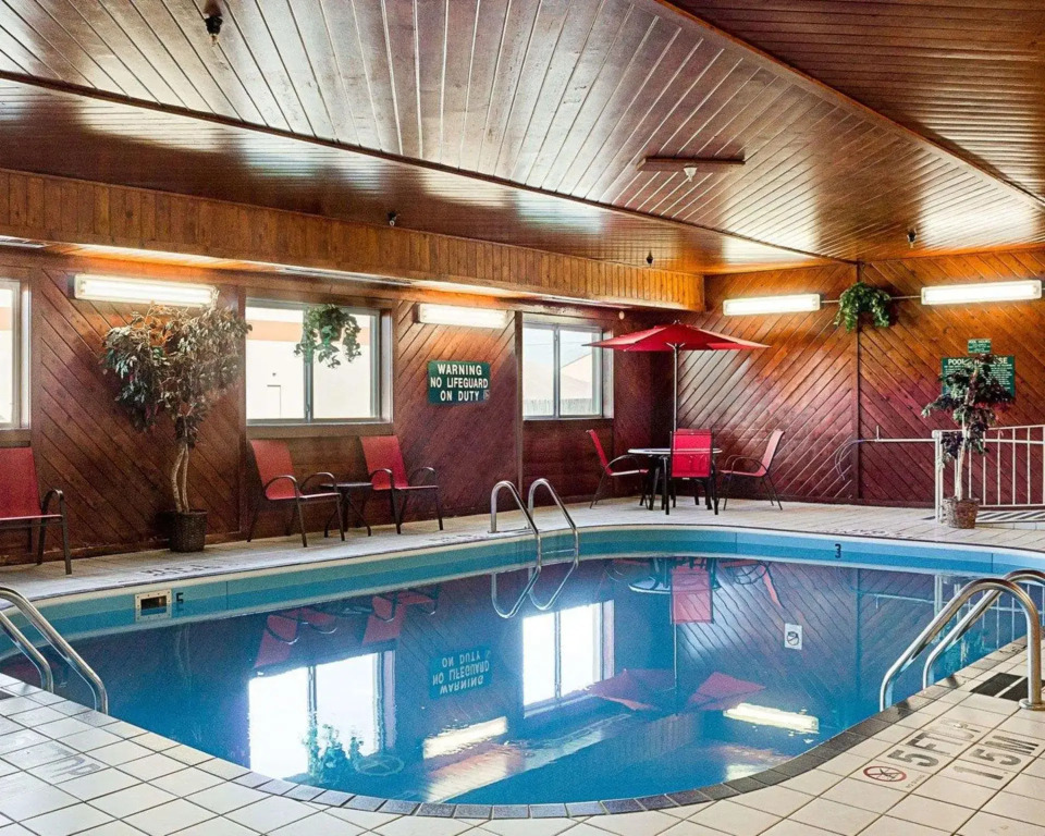 Econo Lodge Fargo - West Acres