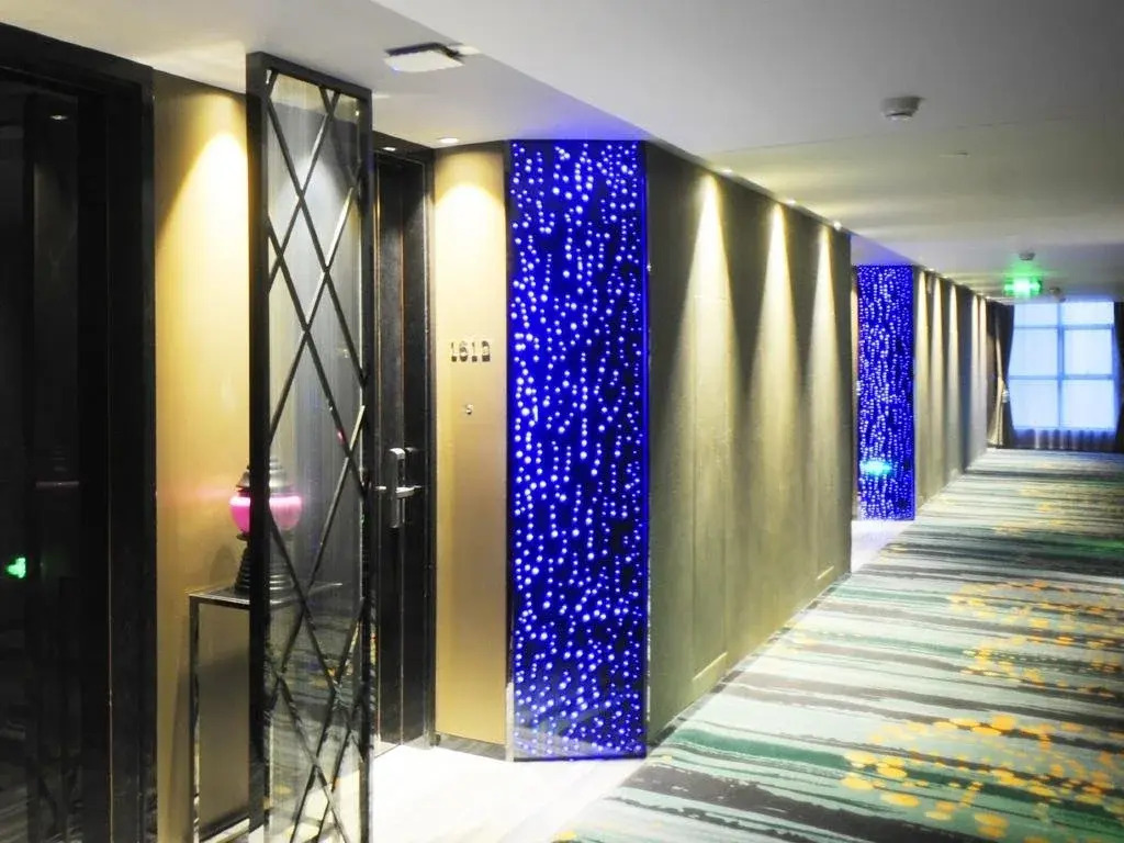Joy Hotel