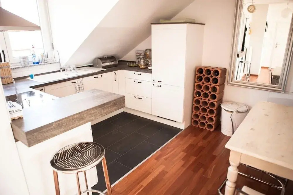 Deluxe City Apartment
