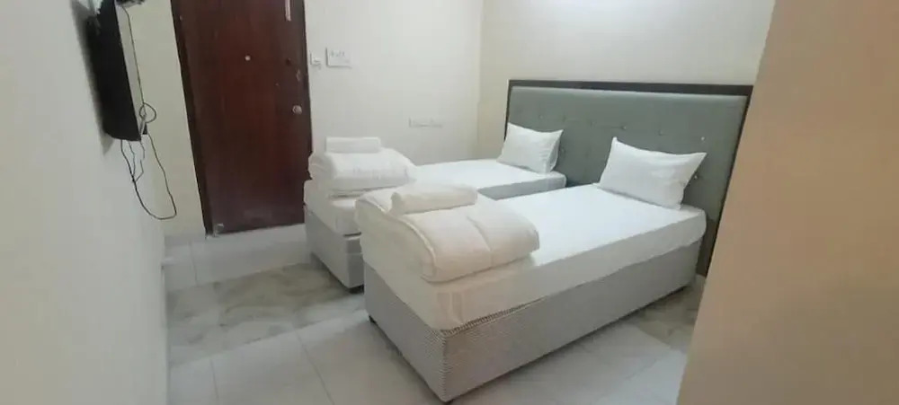 Hotel Cred Luxury Rooms Gachibowli
