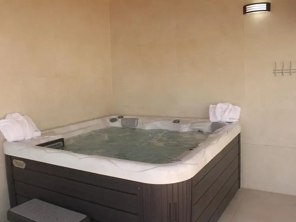 Villa With Private Wellness and Pool