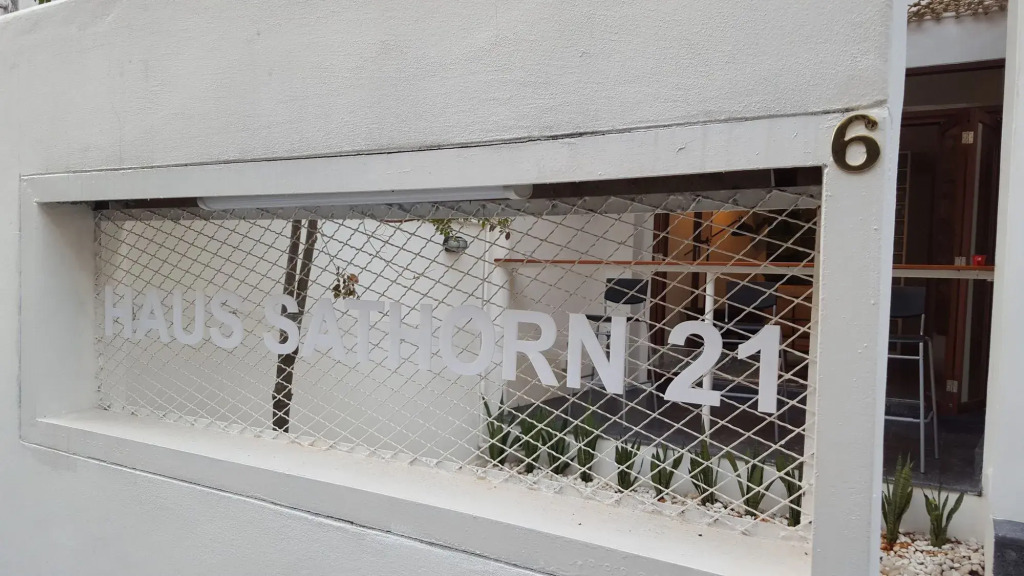 Haus Sathorn 21 Bed and Breakfast