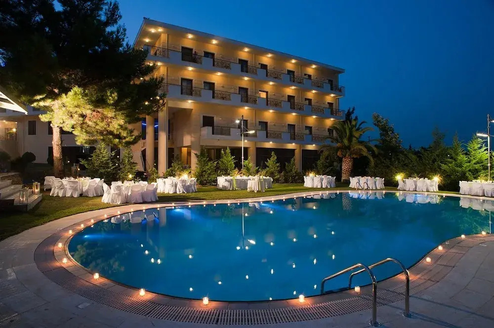 Parnis Palace Hotel