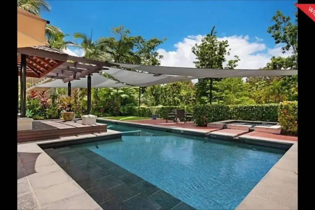 Tropical One Bedroom Apartment at The Mediterranean