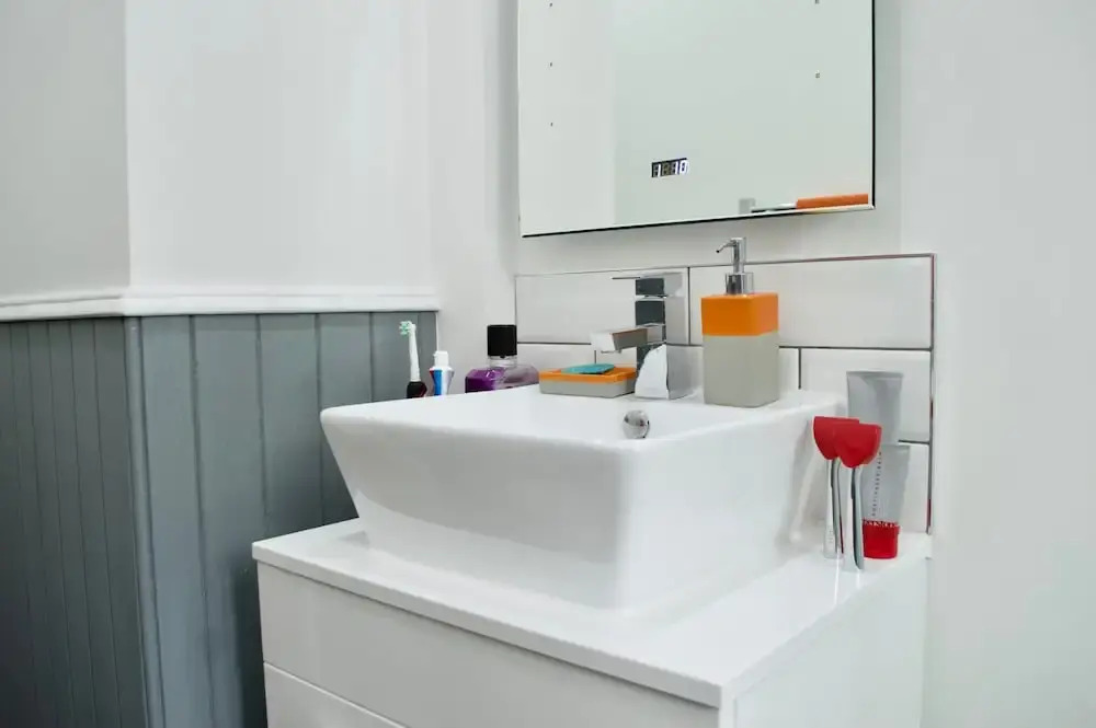 Traditional 2 Bedroom Apartment In Edinburgh