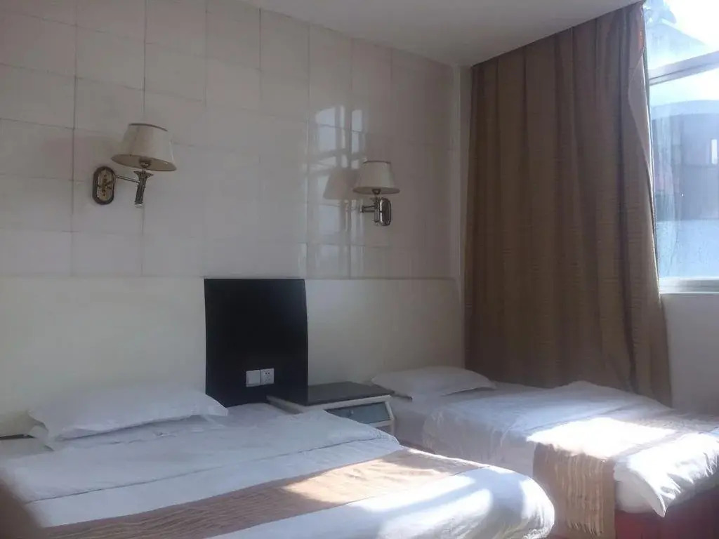 Hua Xing Hotel