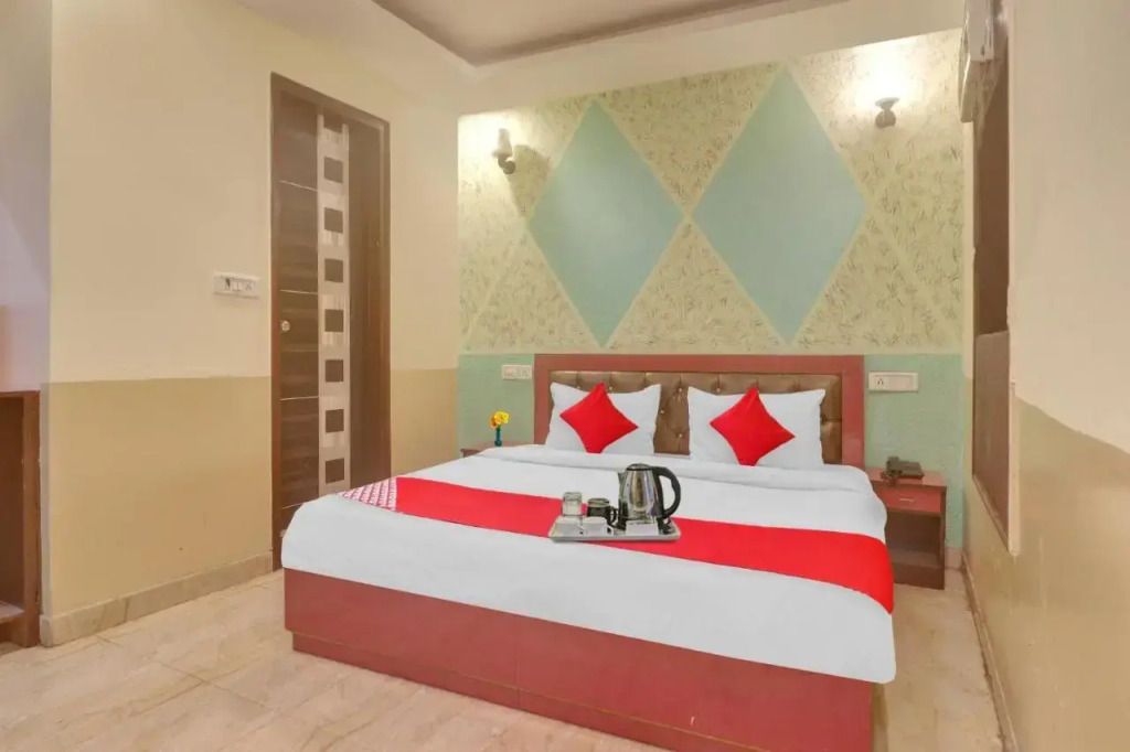 OYO Flagship 70284 Prince Home Stay