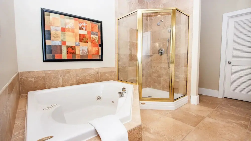 Two Bedroom Penthouse With Spacious Balcony - Unit Crdph16