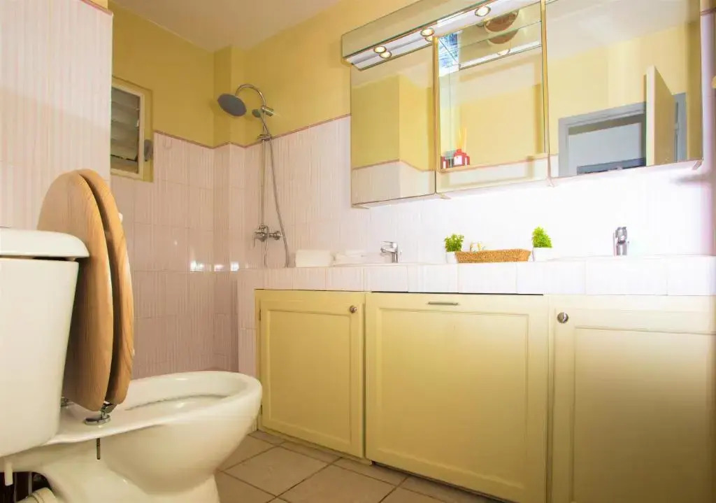 Spacious Villa with Ocean and Mountain view-4 beds