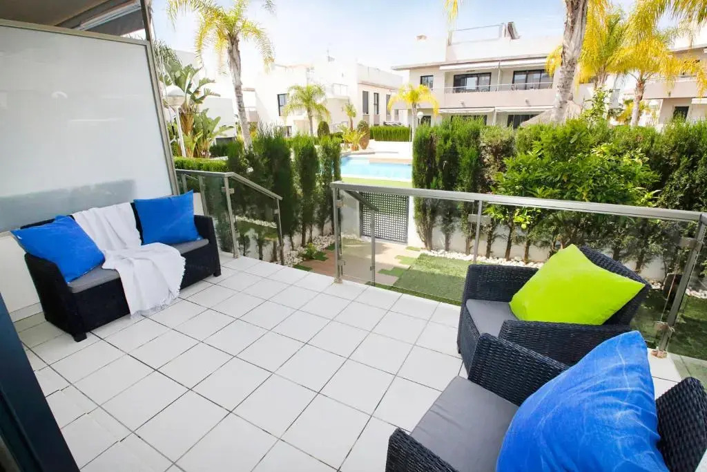 Fantastic Home with AC, pool and bbq
