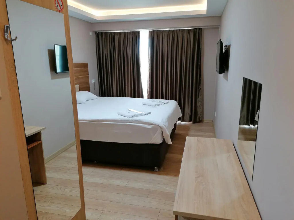 HOTEL IMPERIAL STRUGA