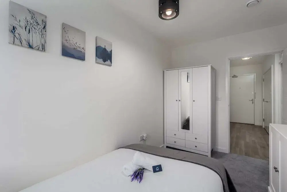 Classy Cricklewood Home