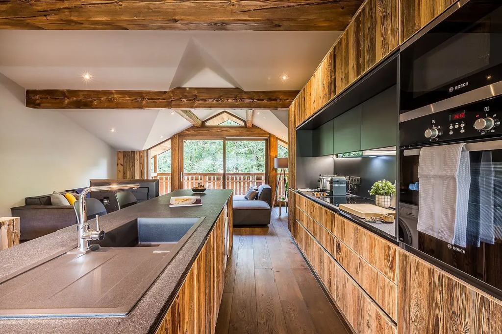 Moulin II - Design Chalet With Private Hot-tub and Garden