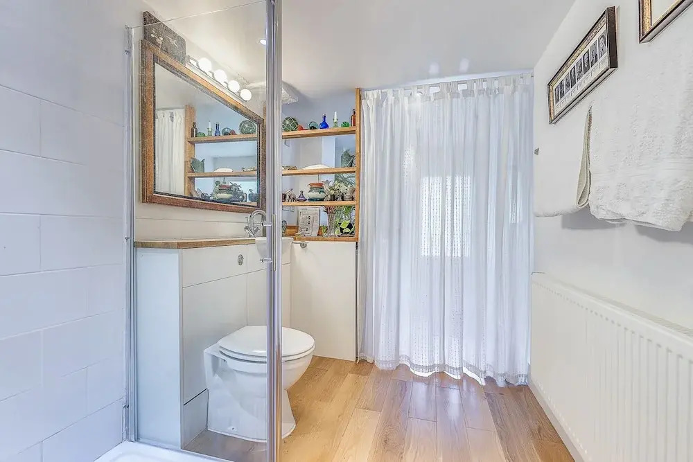 Quiet Home near Hampstead Heath