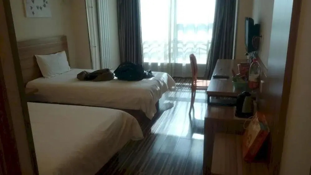 Eaka hotel