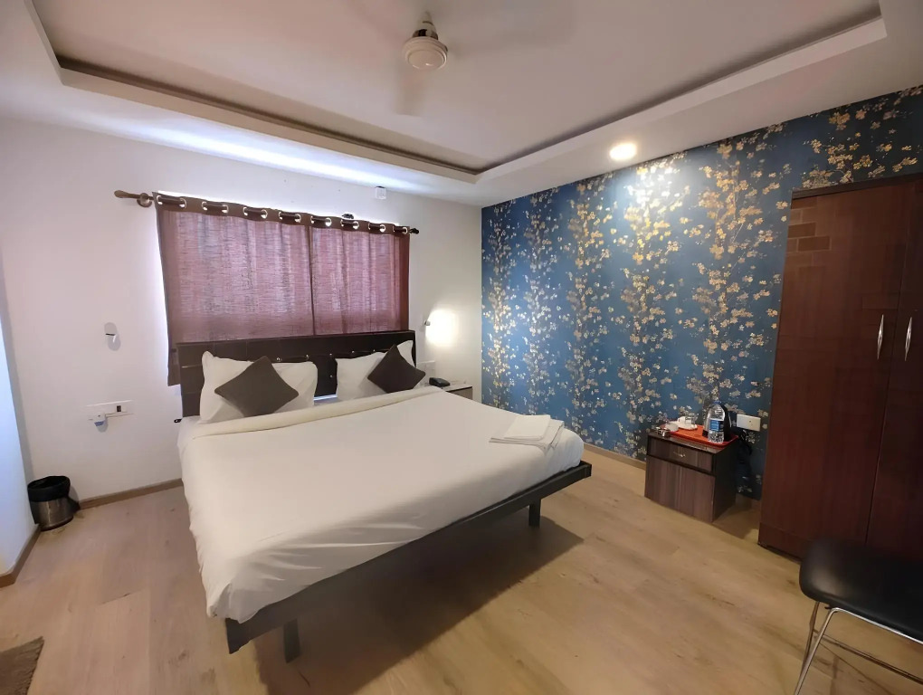 OYO 2988 Hotel Grand Majesty