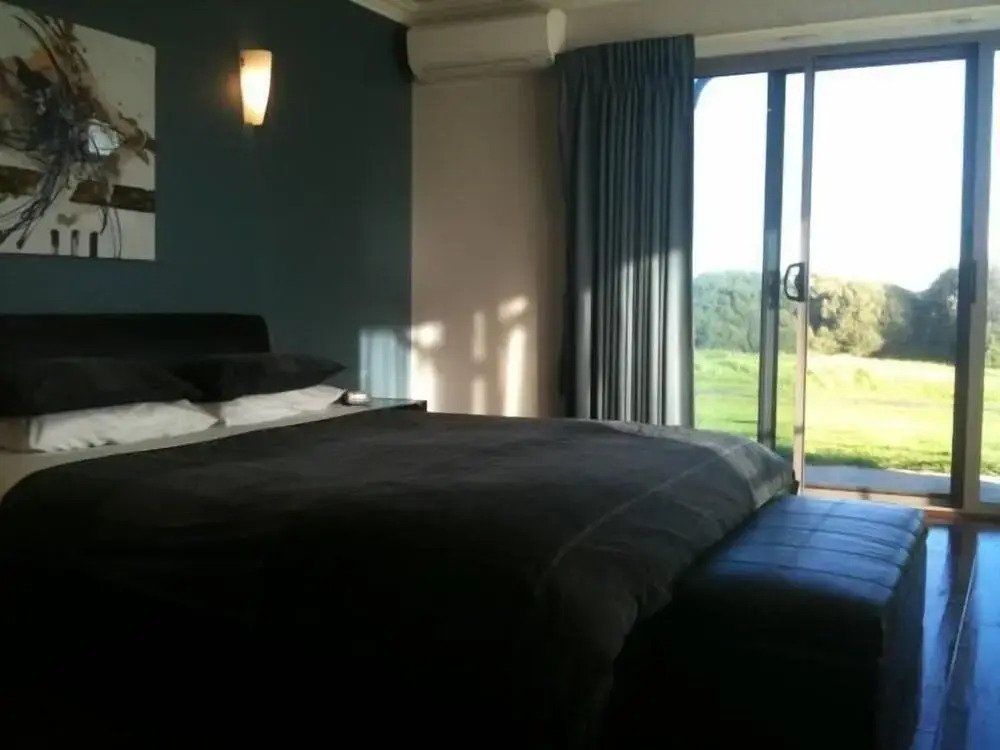 Swan Lake Guest House