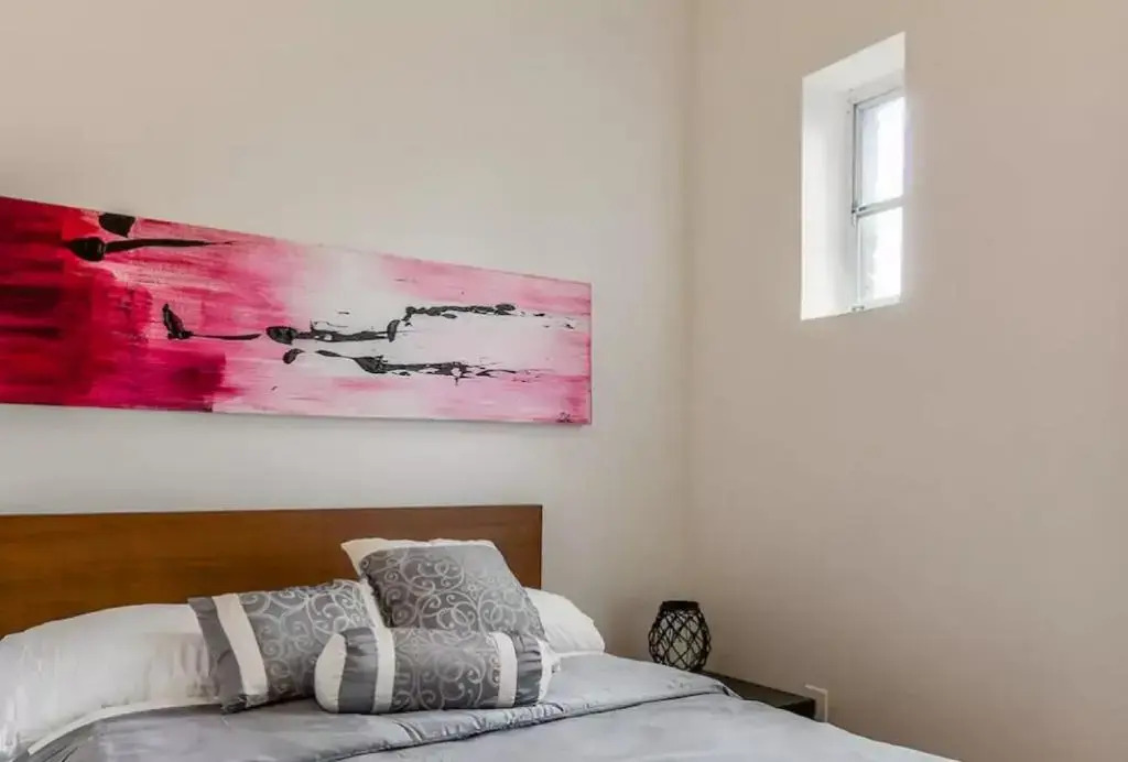 3-Bedroom Apartment on Montreal’s St-Denis Street