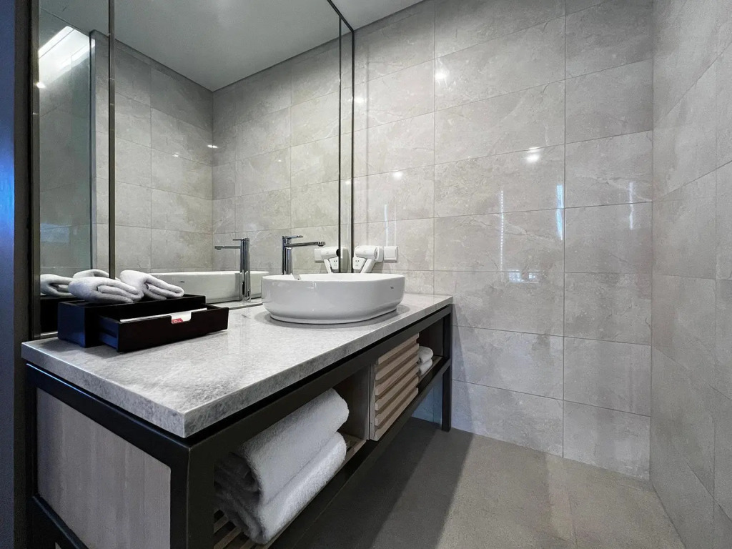 Ra Suites Simatupang
