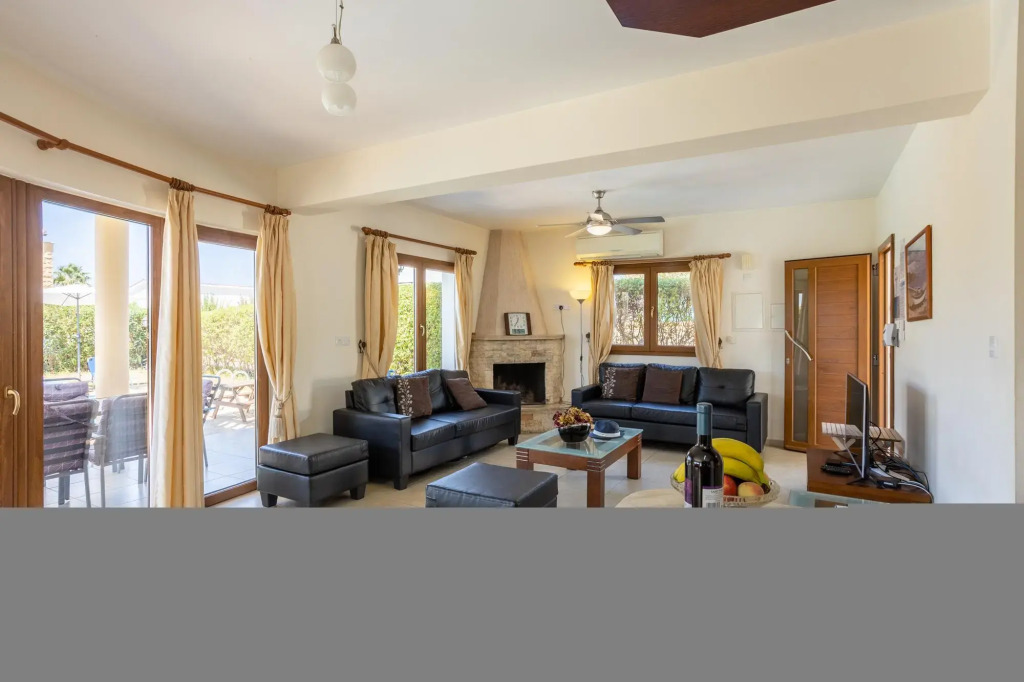 Villa Tsikkos Tessera