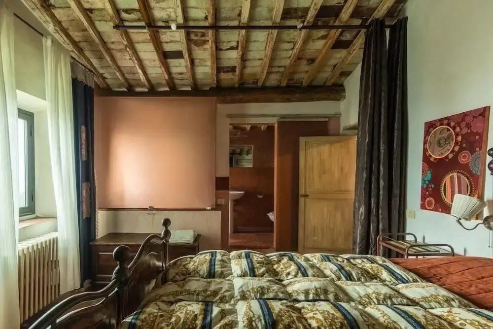 Borgo Medievale di Poggio Alla Pieve Relais, Food & Art