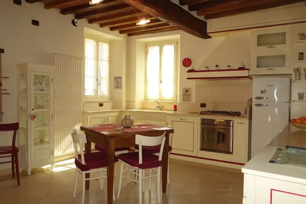House Versilia Luca E Giada, 5 chilometri da Forte dei Marmi