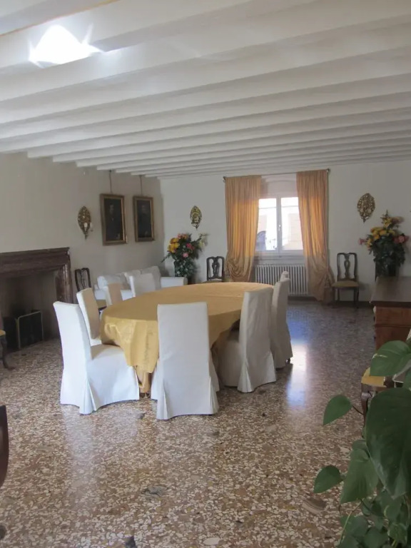Palazzo Della Torre Room