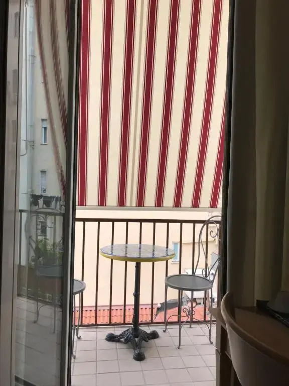 International Naples
