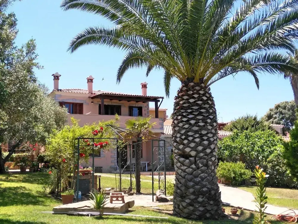 Borgo Le Logge Pool Tanaunella