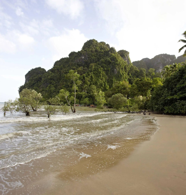 Krabi Beach House, SHA Extra Plus