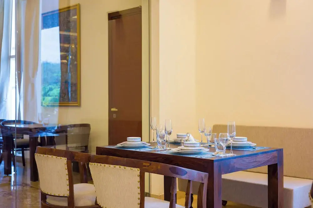 Eternal Oasis by Alaya Stays, Golf Course Road