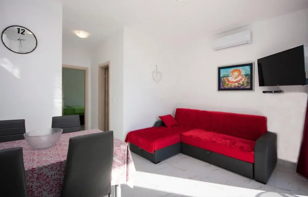 Beautiful Apartment in Rogoznica With 1 Bedrooms and Wifi