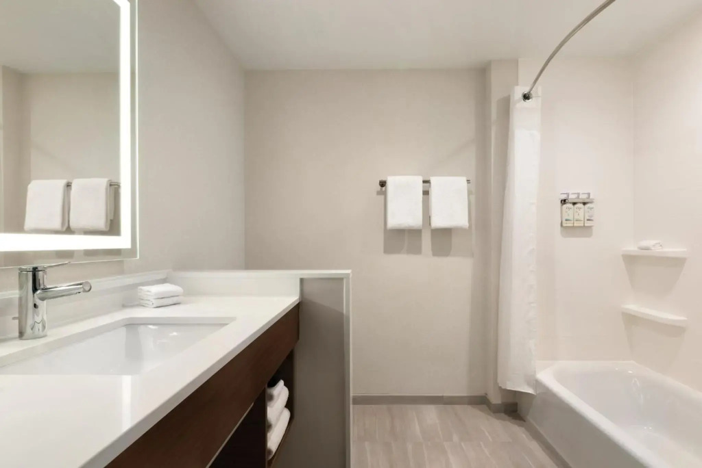 Holiday Inn Express Cape Canaveral by IHG