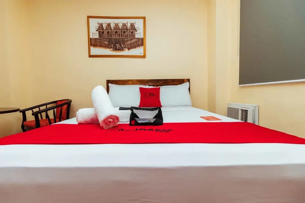 City Traveler Suites by RedDoorz