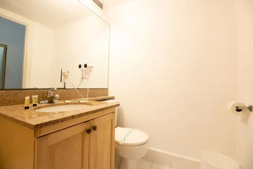 320 City View Hollywood Beach